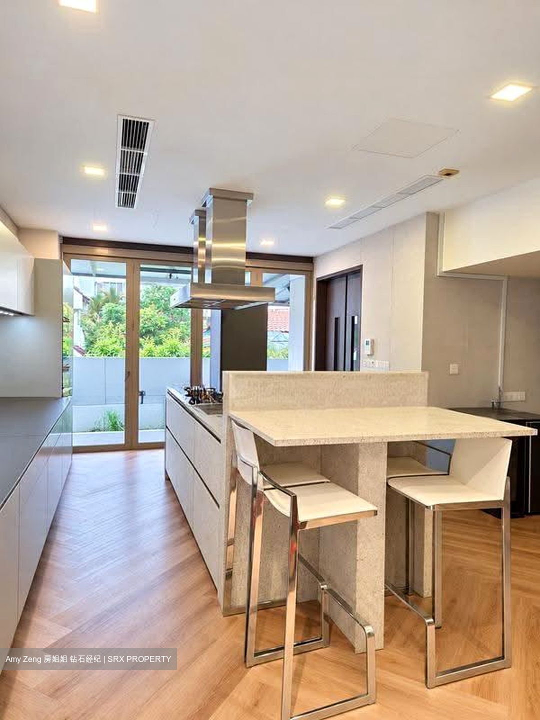 Bedok Avenue (D16), Detached #632002281